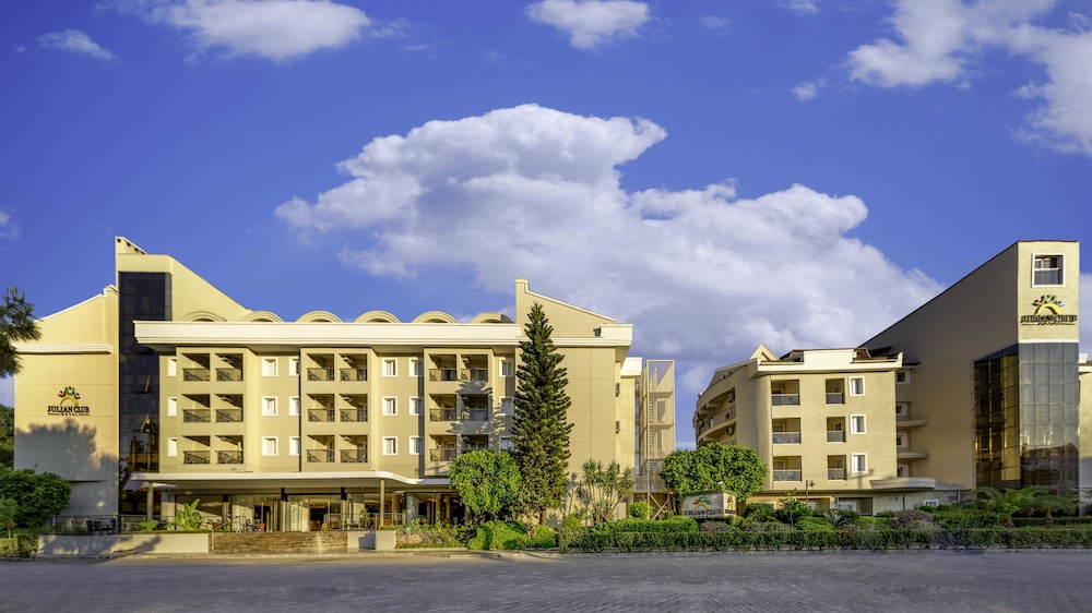 Julian Club Hotel - All Inclusive — Hotel building in Marmaris, Mugla