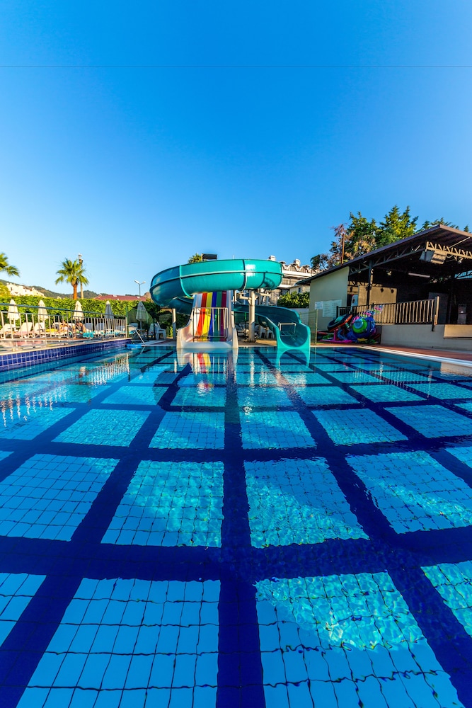 Julian Club Hotel - All Inclusive — Swimming pool in Marmaris, Mugla