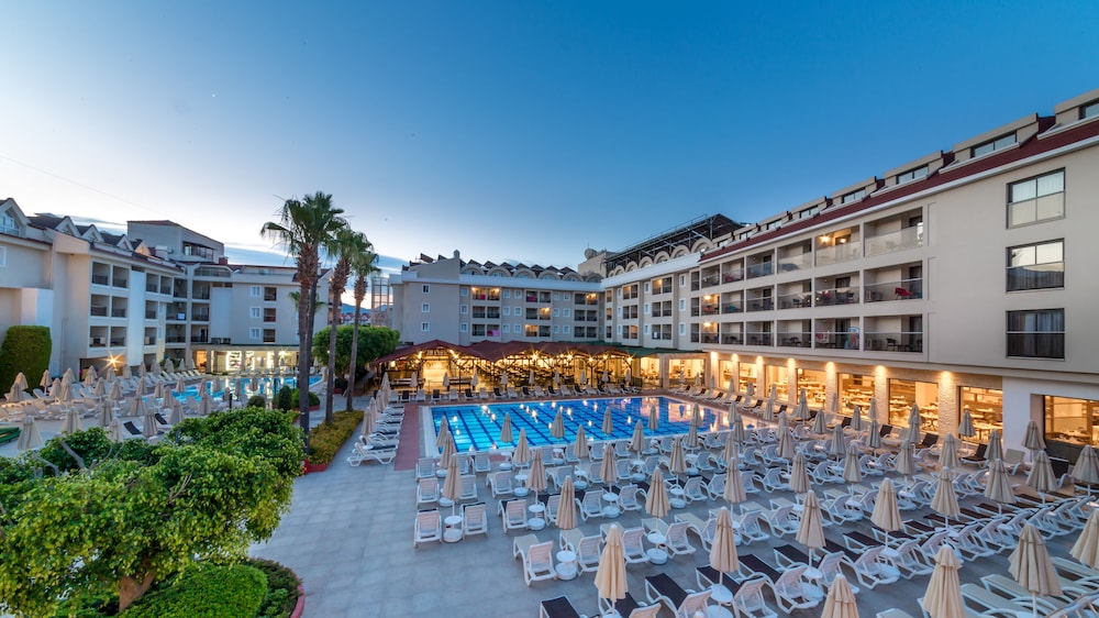 Julian Club Hotel - All Inclusive — Hotel building in Marmaris, Mugla