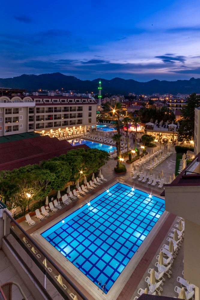 Julian Club Hotel - All Inclusive — Swimming pool in Marmaris, Mugla