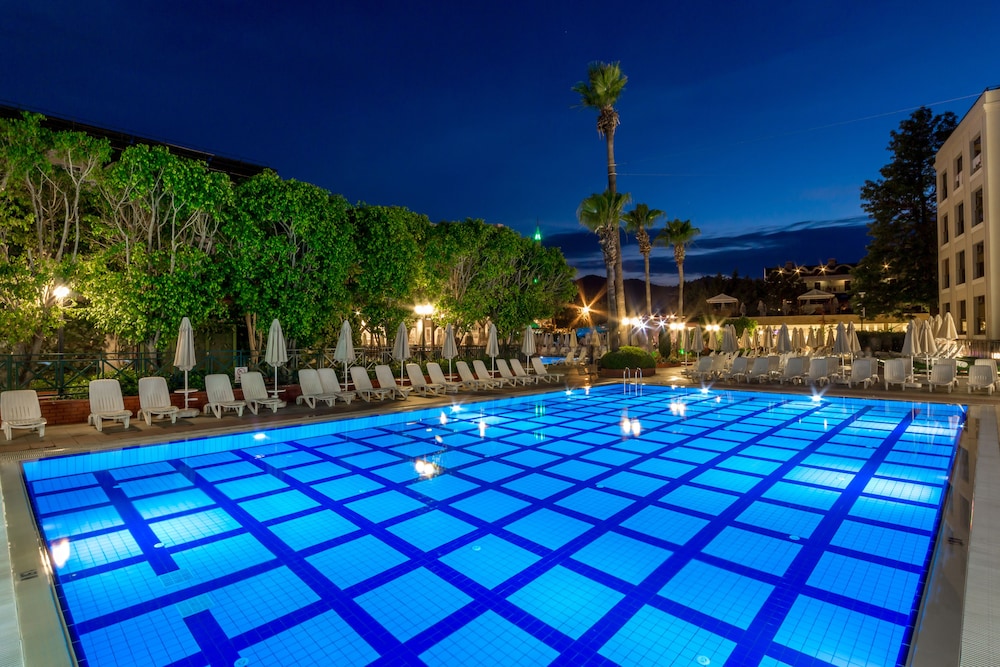 Julian Club Hotel - All Inclusive — Swimming pool in Marmaris, Mugla