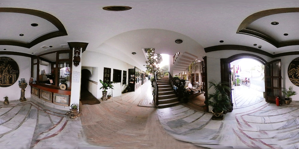 Hotel Karyatit Kaleiçi — Hotel building in Antalya
