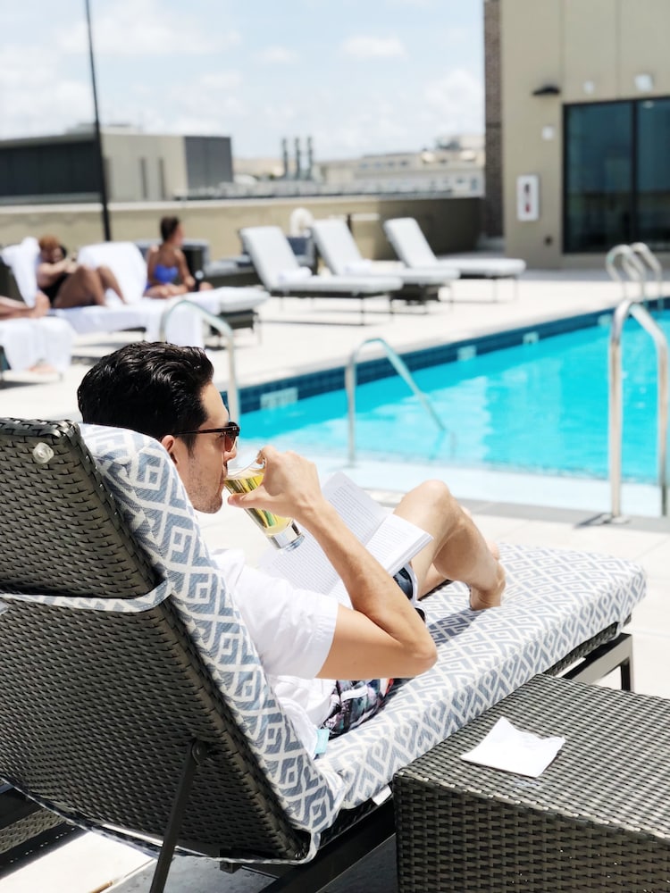 The Jung Hotel and Residences — Swimming pool in New Orleans, Louisiana