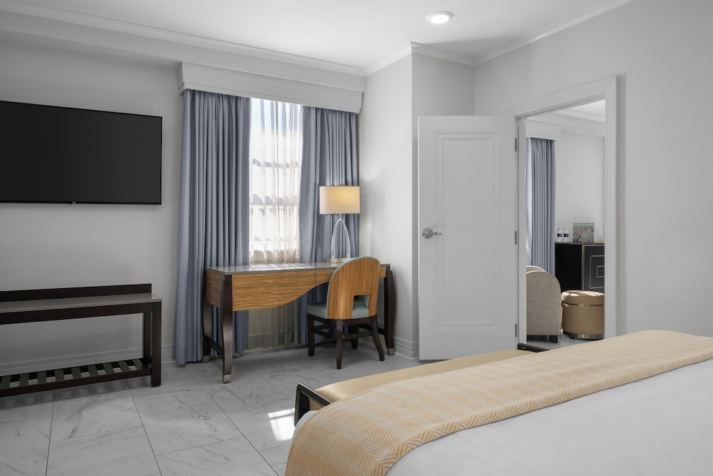 The Jung Hotel and Residences — Hotel rooms in New Orleans, Louisiana
