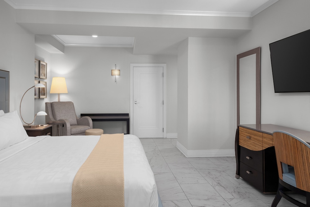 The Jung Hotel and Residences — Hotel rooms in New Orleans, Louisiana