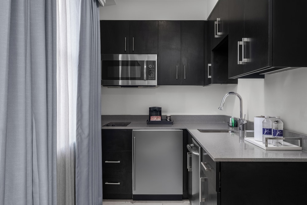 The Jung Hotel and Residences — Hotel rooms in New Orleans, Louisiana