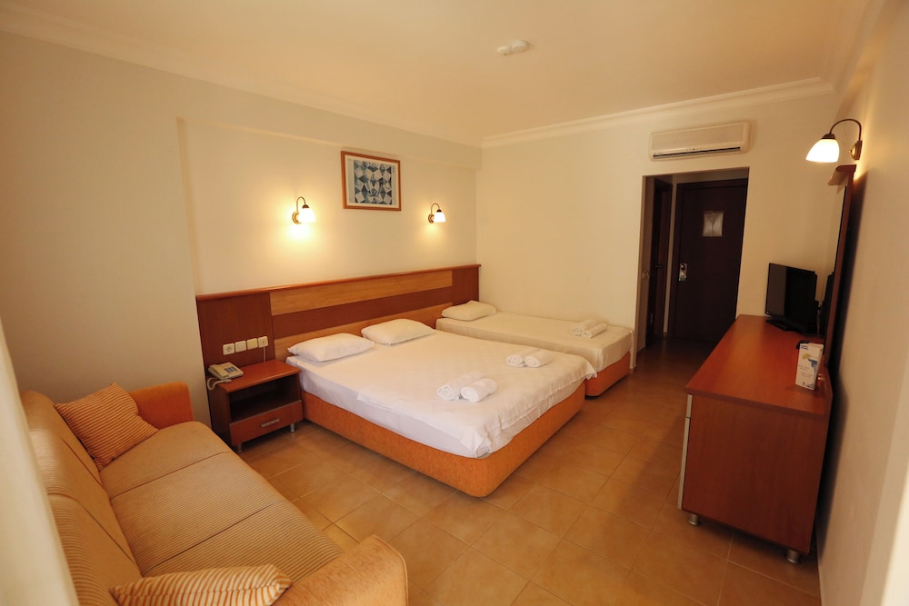 Mavruka Hotel — Hotel rooms in Fethiye, Mugla