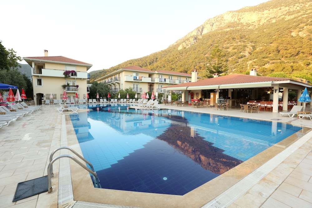 Mavruka Hotel — Swimming pool in Fethiye, Mugla