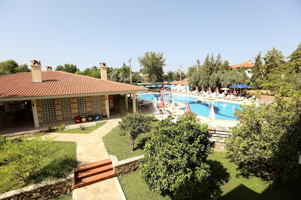 Mavruka Hotel — Swimming pool in Fethiye, Mugla