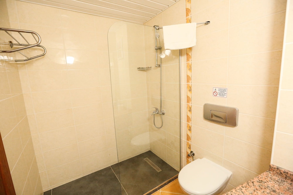 Mavruka Hotel — Hotel rooms in Fethiye, Mugla