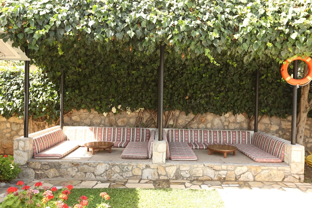 Mavruka Hotel — Restaurant & bars in Fethiye, Mugla