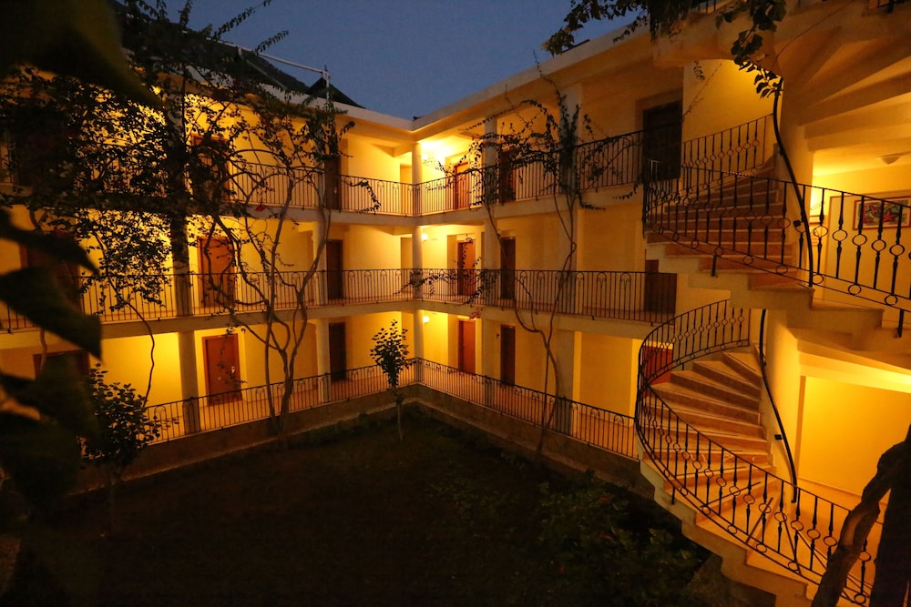 Mavruka Hotel — Hotel building in Fethiye, Mugla