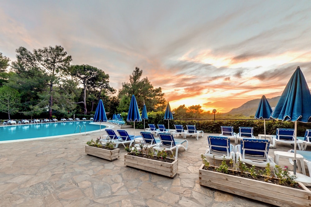 Montana Pine Resort - All Inclusive — Pool in Fethiye, Mugla