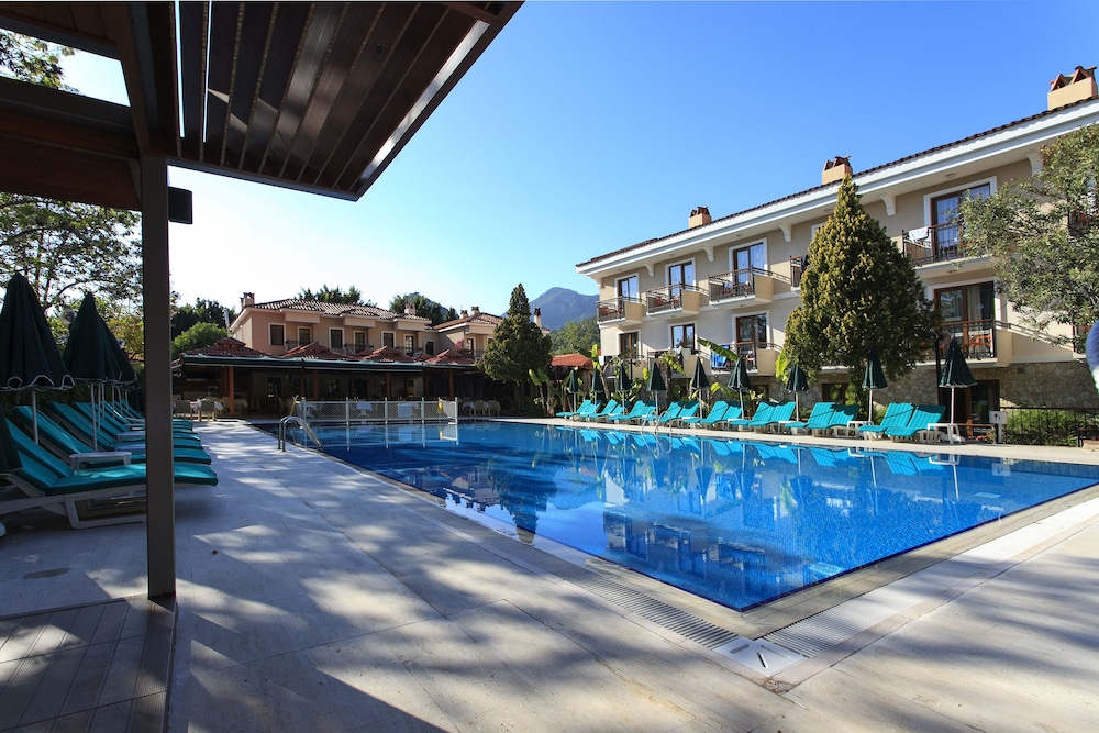 Perdikia Beach Hotel — Swimming pool in Fethiye, Mugla