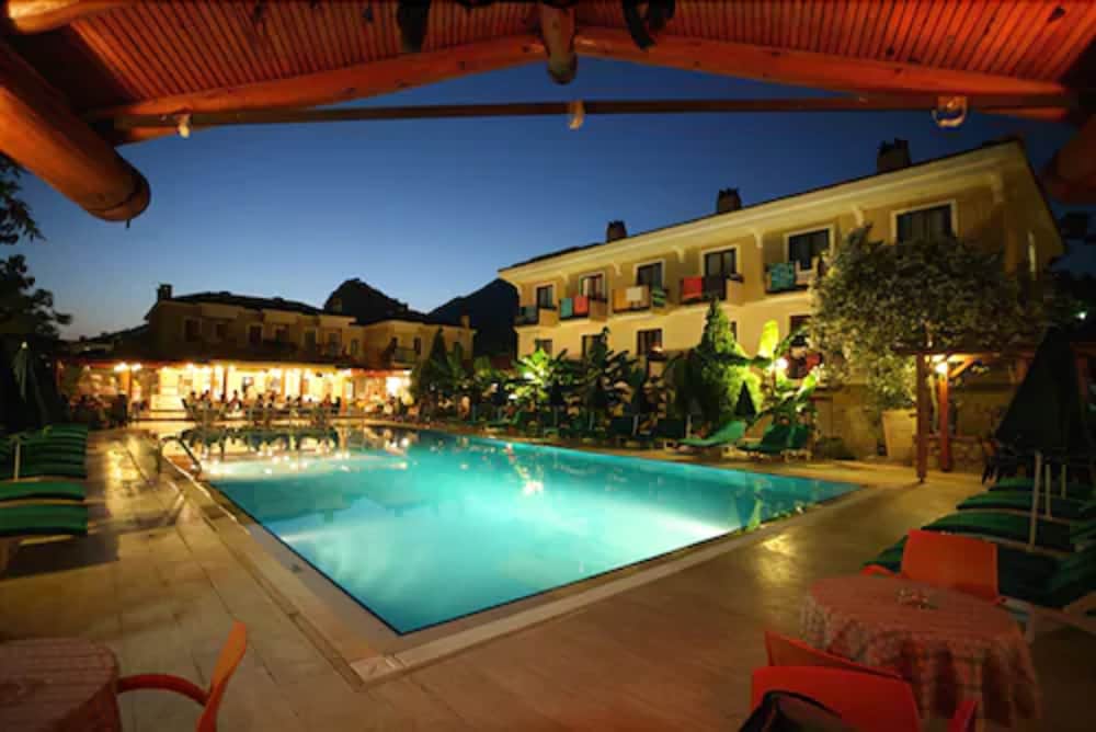 Perdikia Beach Hotel — Swimming pool in Fethiye, Mugla