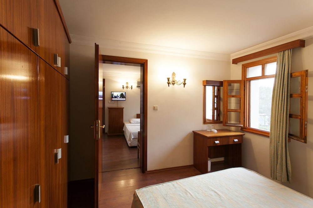Perdikia Beach Hotel — Hotel rooms in Fethiye, Mugla