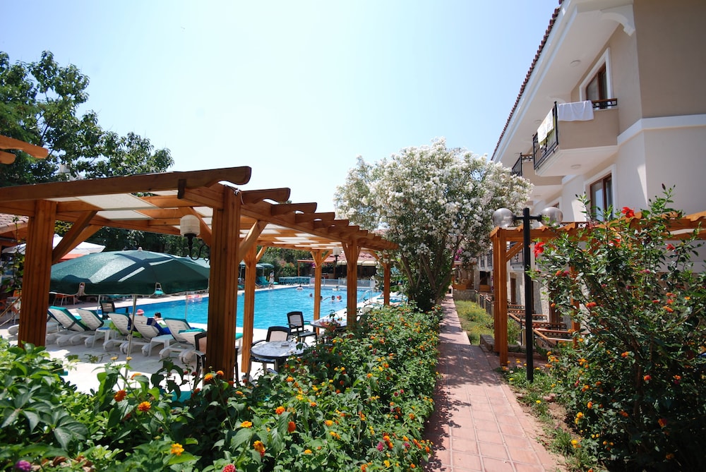Perdikia Beach Hotel — Swimming pool in Fethiye, Mugla