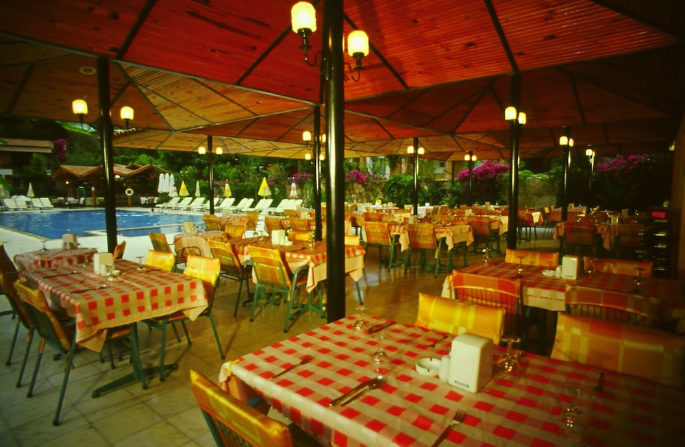 Perdikia Beach Hotel — Restaurant & bars in Fethiye, Mugla