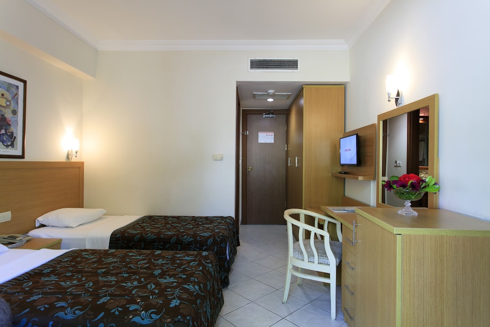 Perdikia Beach Hotel — Hotel rooms in Fethiye, Mugla