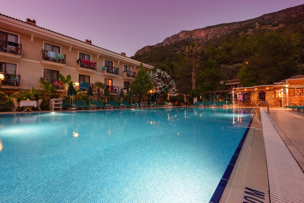 Perdikia Beach Hotel — Main photo in Fethiye, Mugla