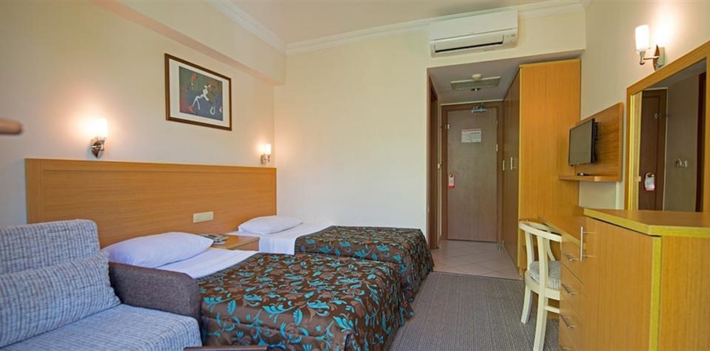 Perdikia Beach Hotel — Hotel rooms in Fethiye, Mugla