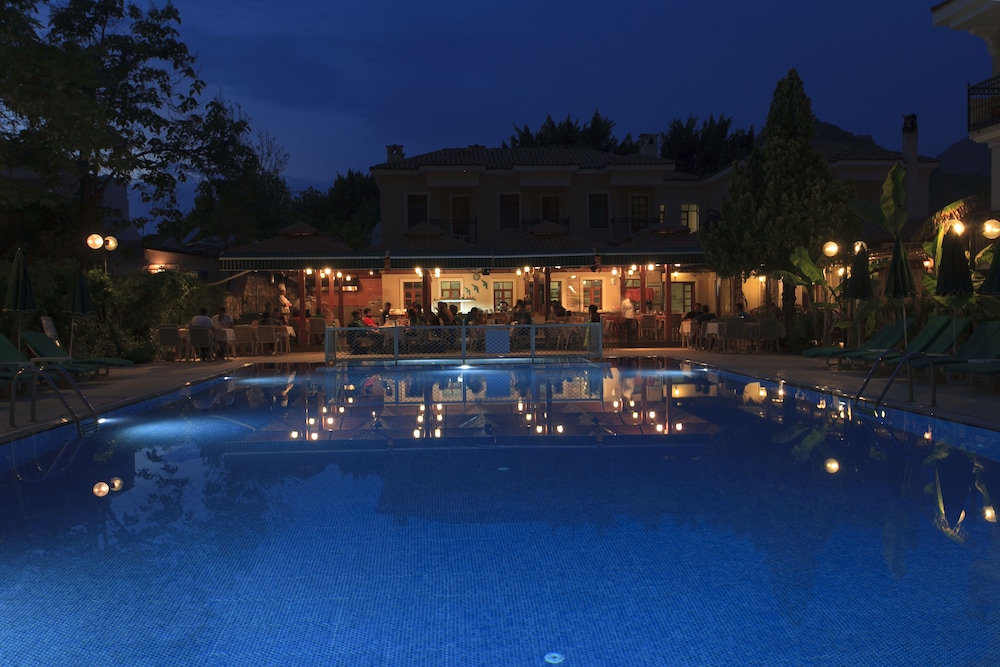 Perdikia Beach Hotel — Swimming pool in Fethiye, Mugla