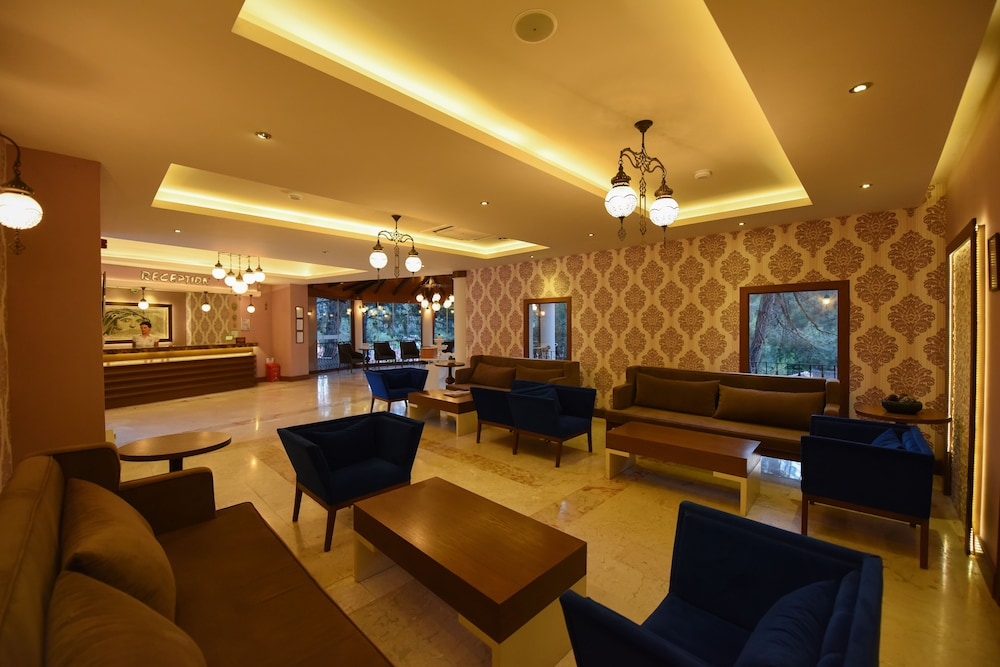 Hotel Pine Valley — Hotel building in Fethiye, Mugla
