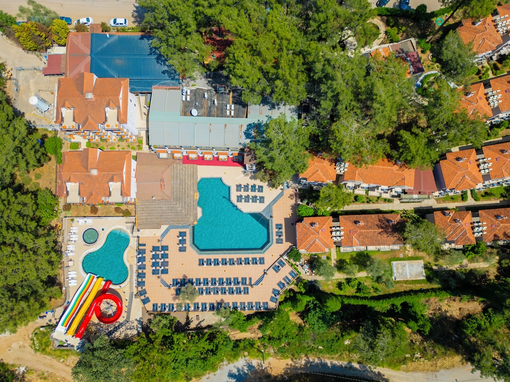 Hotel Pine Valley — Swimming pool in Fethiye, Mugla