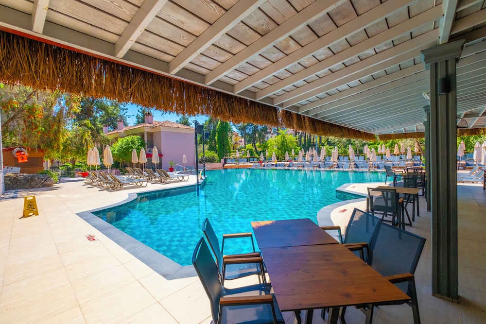 Hotel Pine Valley — Swimming pool in Fethiye, Mugla