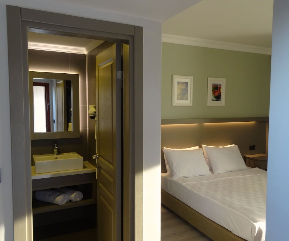 Hotel Pine Valley — Hotel rooms in Fethiye, Mugla