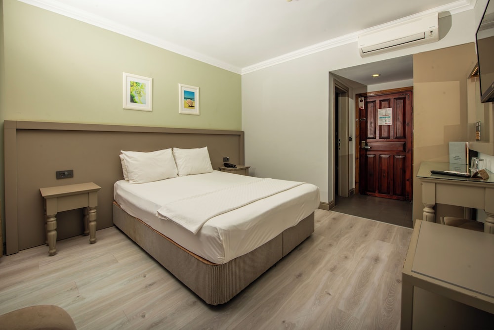 Hotel Pine Valley — Hotel rooms in Fethiye, Mugla