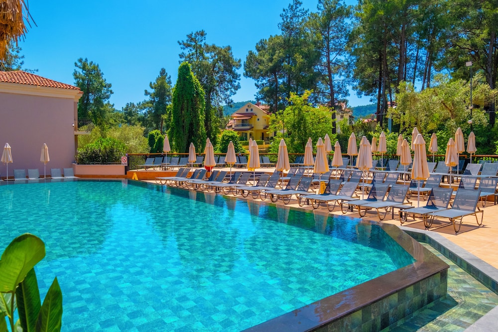 Hotel Pine Valley — Swimming pool in Fethiye, Mugla