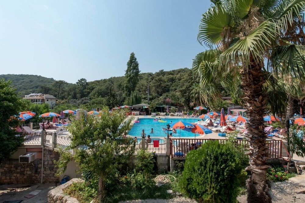 Pink Palace Hotel — Swimming pool in Fethiye, Mugla