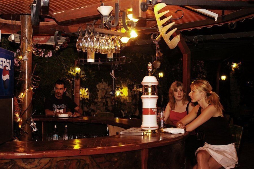 Pink Palace Hotel — Restaurant & bars in Fethiye, Mugla