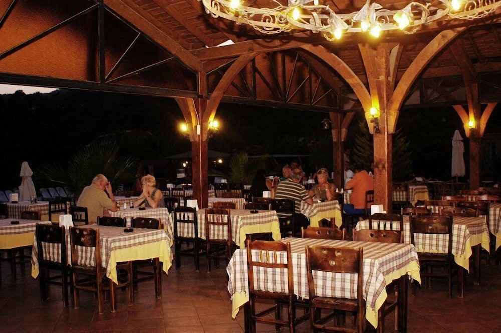 Pink Palace Hotel — Restaurant & bars in Fethiye, Mugla