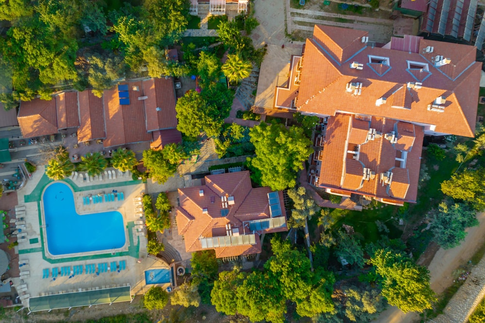 Pink Palace Hotel — Hotel building in Fethiye, Mugla