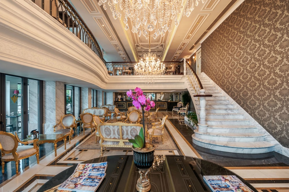 Rixos Pera Istanbul - Nickelodeon Play Access — Hotel building in Istanbul, Istanbul