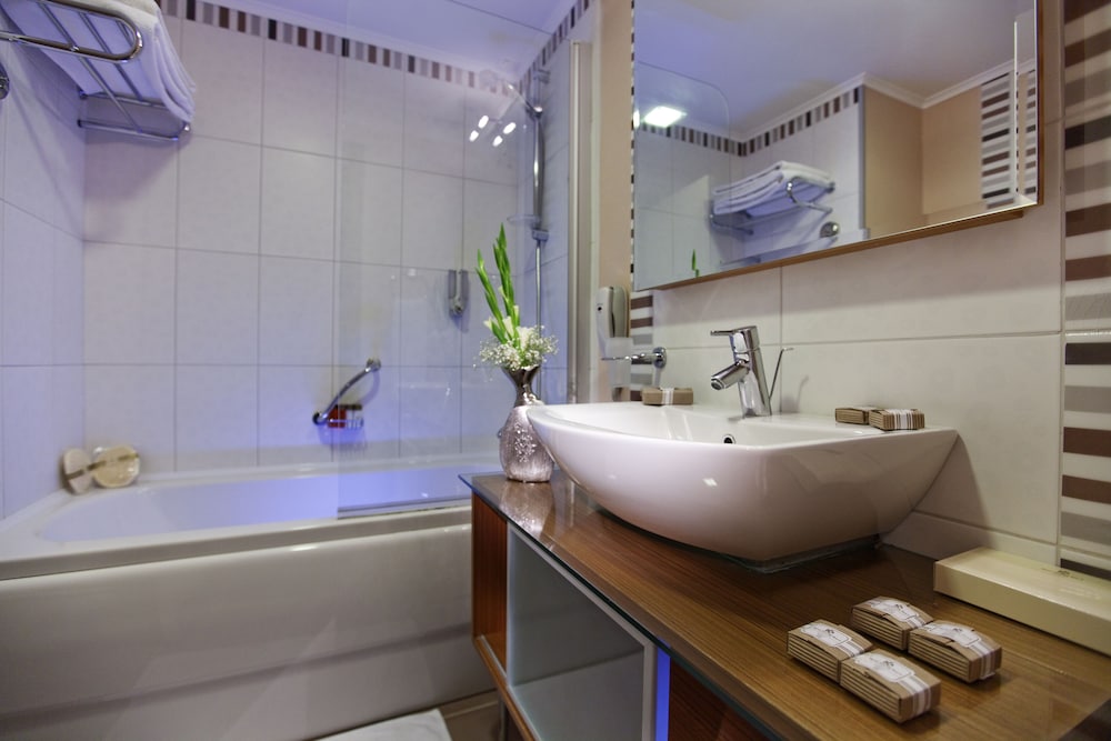 Royal Asarlik Beach Hotel & Spa - All Inclusive — Hotel rooms in Bodrum, Mugla