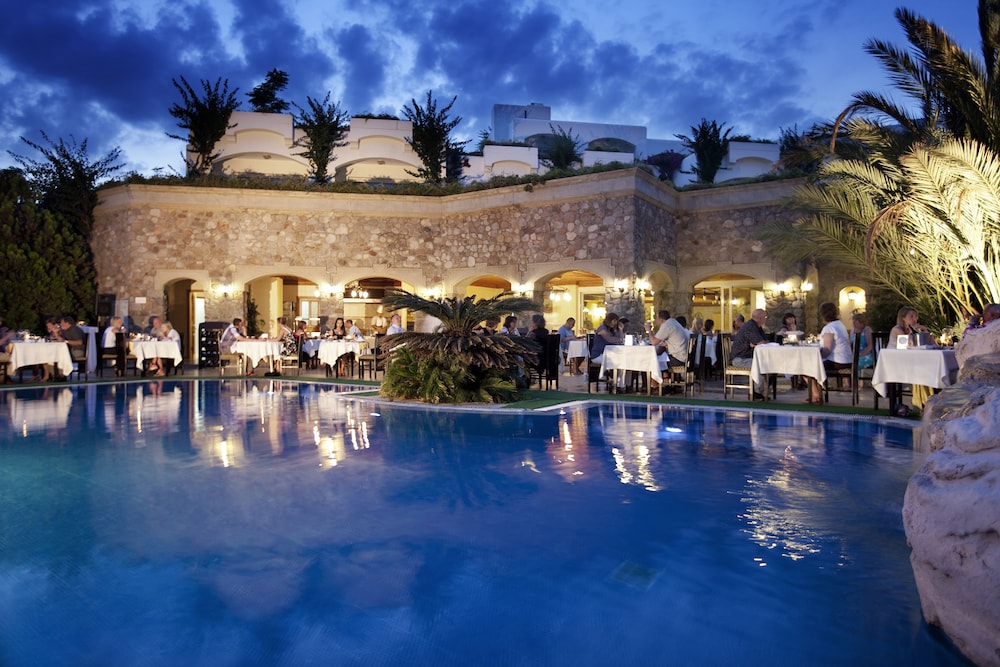 Royal Asarlik Beach Hotel & Spa - All Inclusive — Restaurant & bars in Bodrum, Mugla