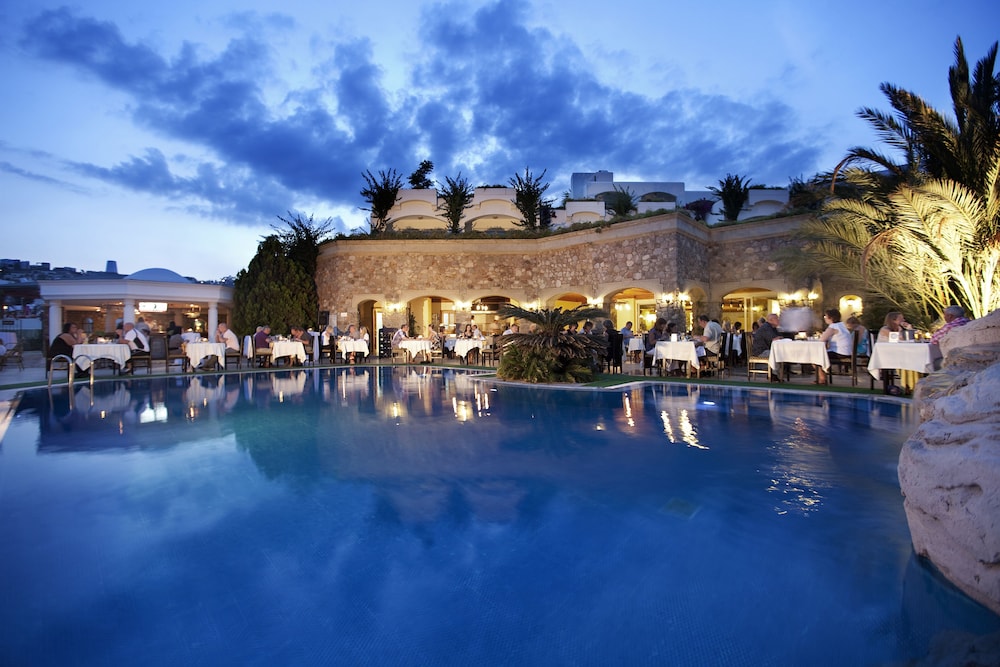 Royal Asarlik Beach Hotel & Spa - All Inclusive — Restaurant & bars in Bodrum, Mugla