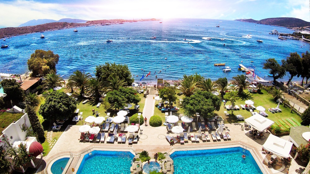 Royal Asarlik Beach Hotel & Spa - All Inclusive — Beach in Bodrum, Mugla