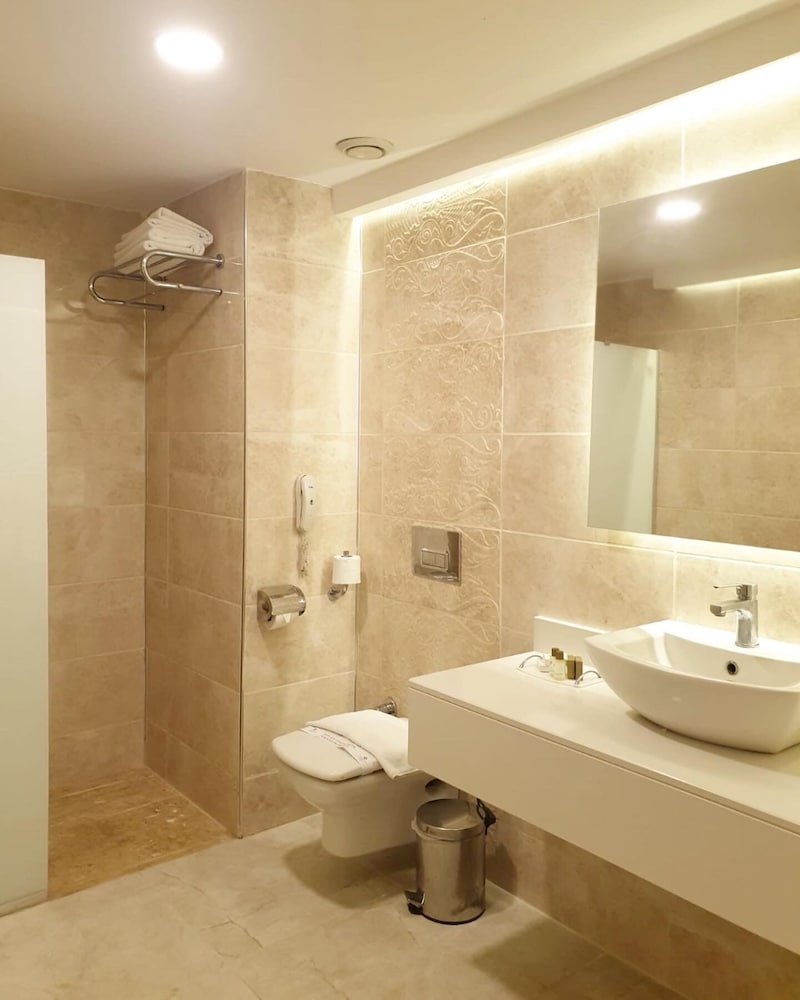 Royal Asarlik Beach Hotel & Spa - All Inclusive — Hotel rooms in Bodrum, Mugla