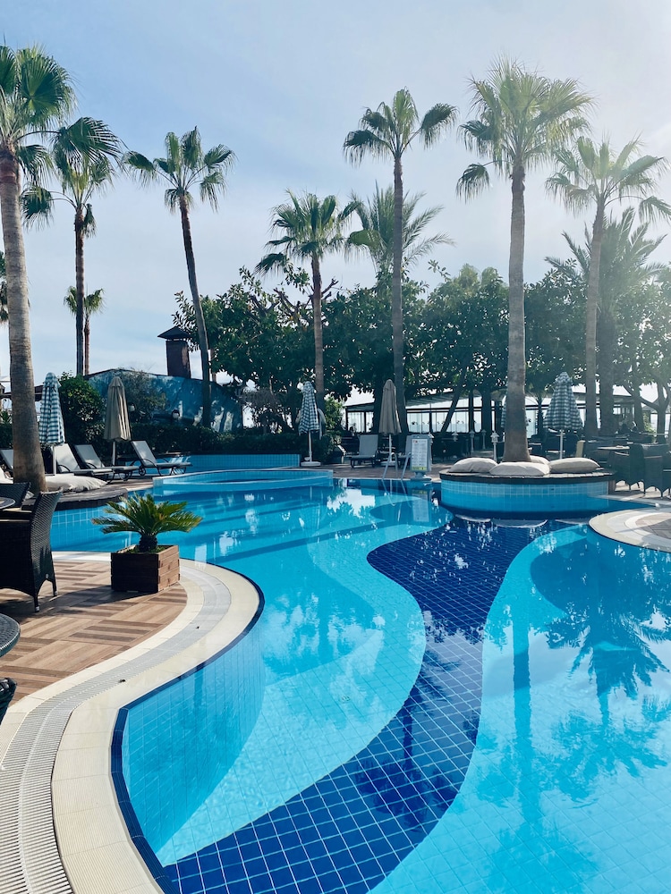 Savk Hotel — Beach in Alanya