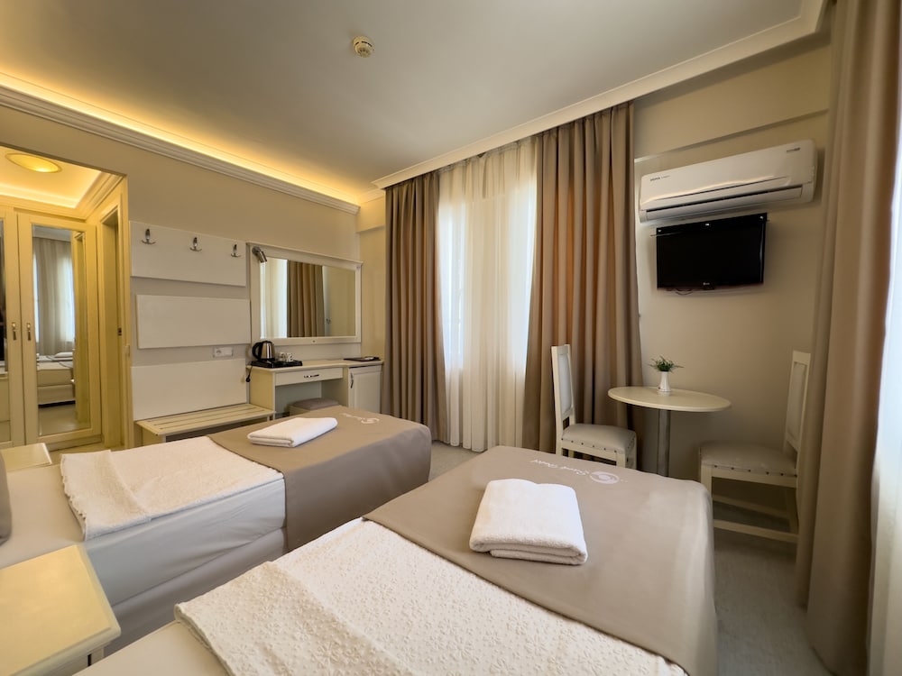 Savk Hotel — Hotel rooms in Alanya