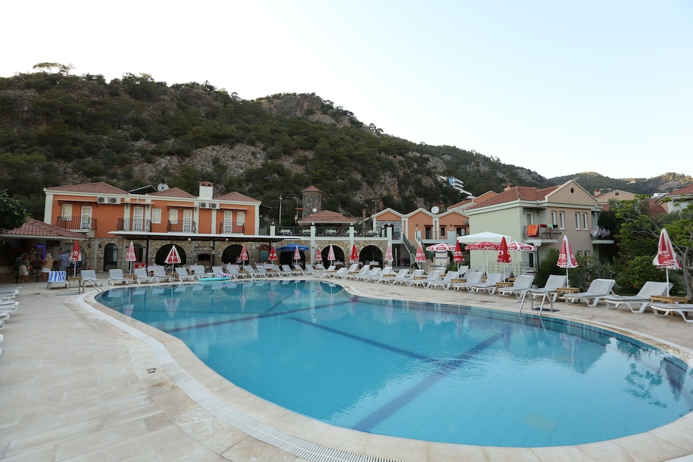 The Tower Hotel — Swimming pool in Fethiye, Mugla