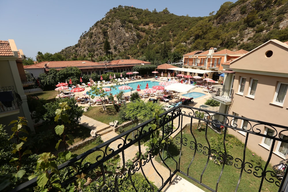 The Tower Hotel — Swimming pool in Fethiye, Mugla
