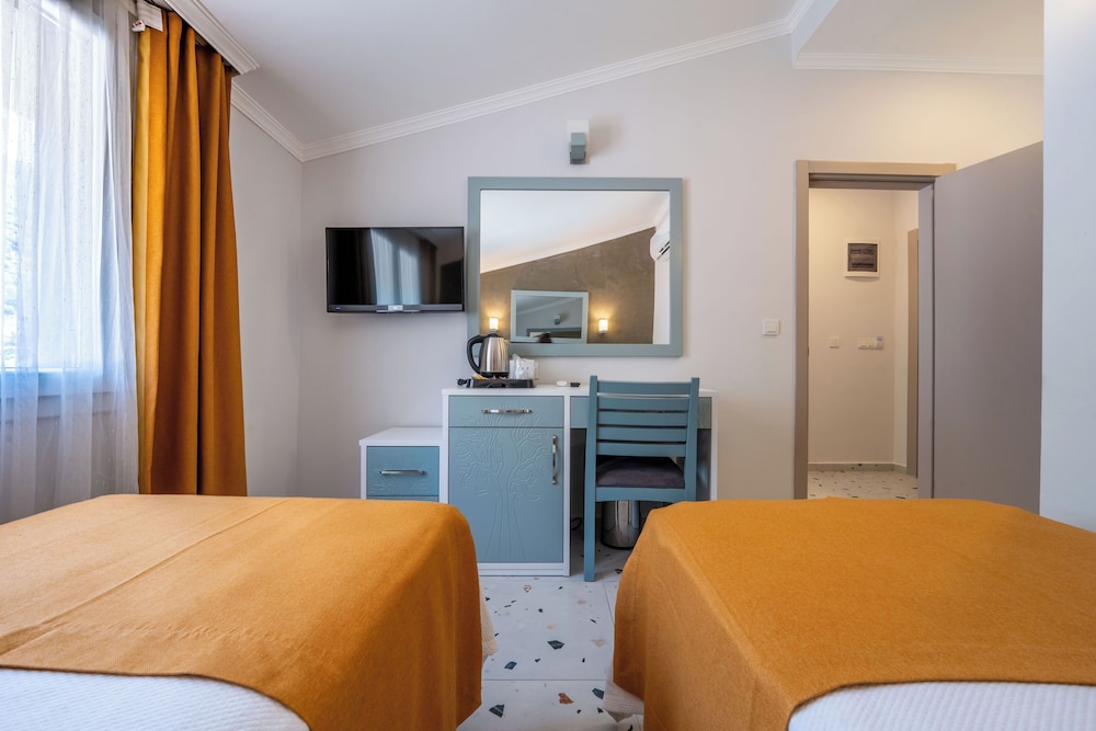 Tonoz Beach Hotel — Hotel rooms in Fethiye, Mugla