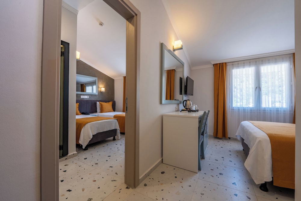 Tonoz Beach Hotel — Hotel rooms in Fethiye, Mugla