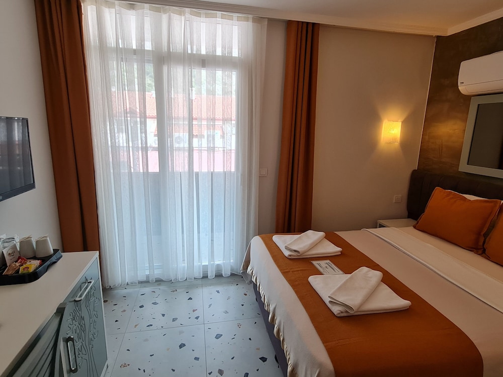 Tonoz Beach Hotel — Hotel rooms in Fethiye, Mugla