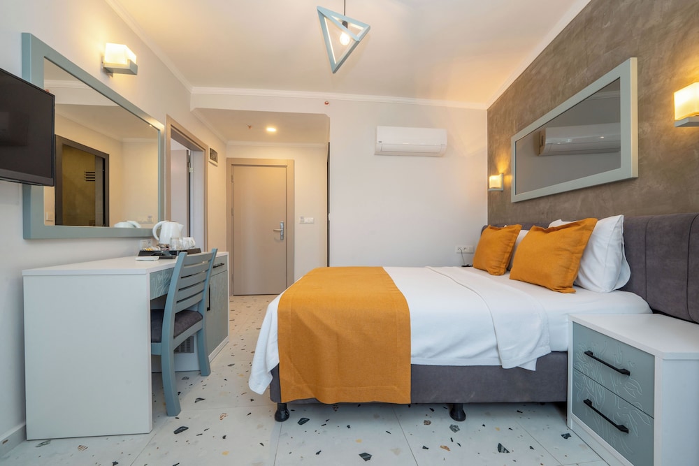 Tonoz Beach Hotel — Hotel rooms in Fethiye, Mugla